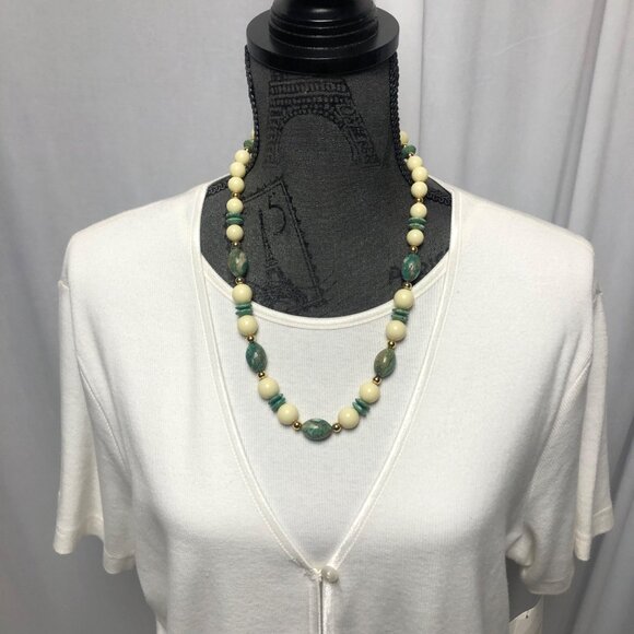 Croft and Barrow Stretch Knit Top Womens Size Large White Two Piece Look NEW - Picture 2 of 6